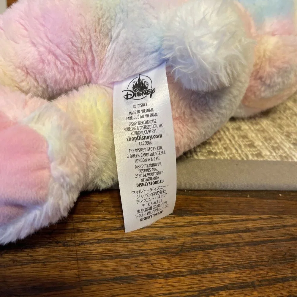 2020 DISNEY STORE EXCLUSIVE - 18